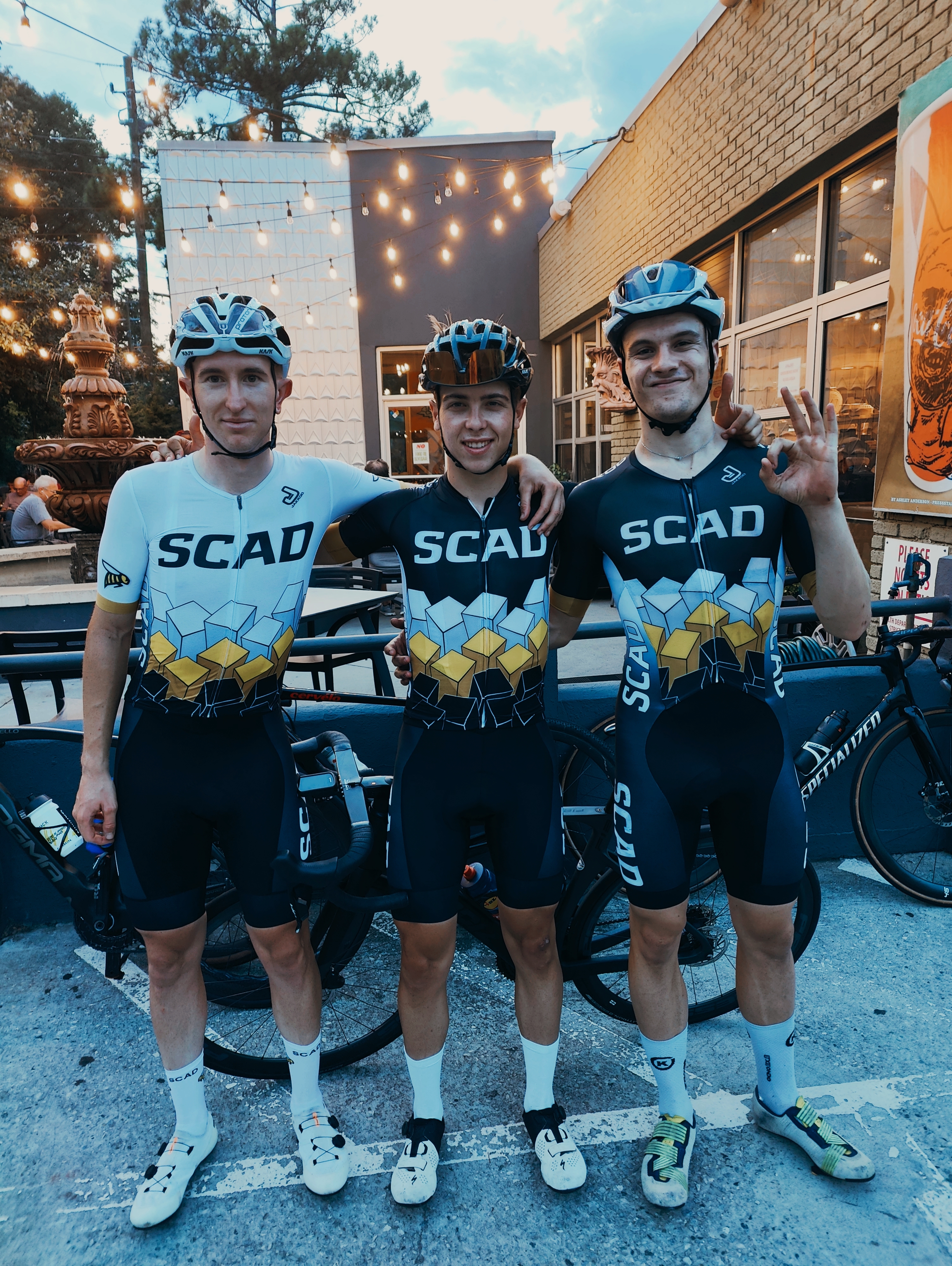 Vicente racing for the SCAD cycling team