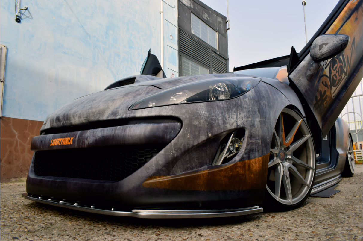 Peugeot RCZ radioactive wrap, second view
